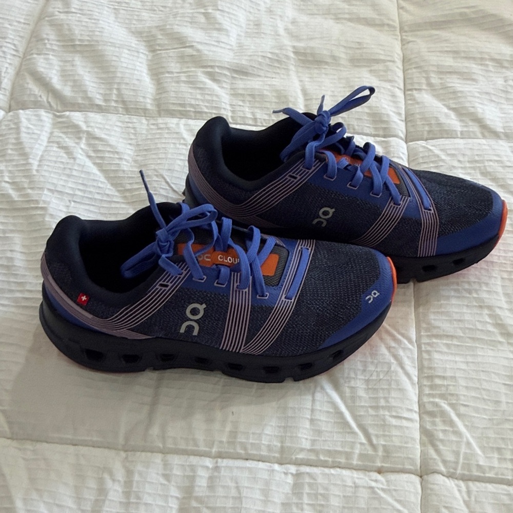 ON Cloudgo Running Shoes - Blue and Orange - Picture 5 of 9